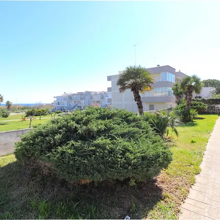 アパート Keferas House *