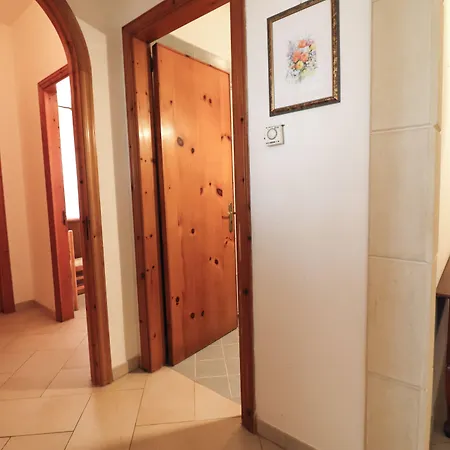 Keferas House 아파트